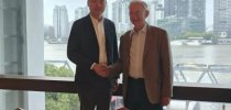 深度<em>光谱</em><em>技术</em>连接理论前沿与产业应用——世界“超材料之父”John Pendry爵士到访复享光学